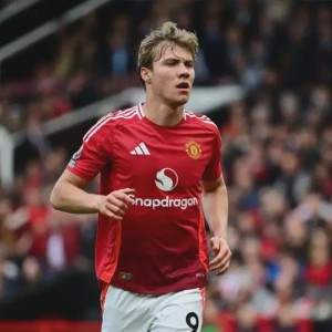 记者：霍伊伦的态度一流，曼联认为他最大问题是太急于求成